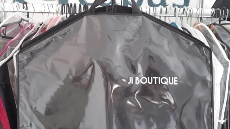 Capa Personalizada Para Vestido (100 peças) - Imagem 26