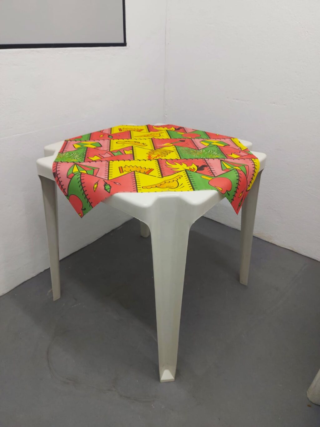 Toalha de Mesa em TNT - 70 x 70 cm - Xadrez Vermelho - 5 unidades